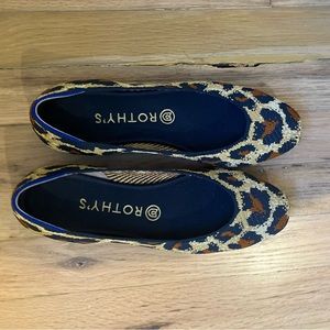 Rothy’s ink cat squares